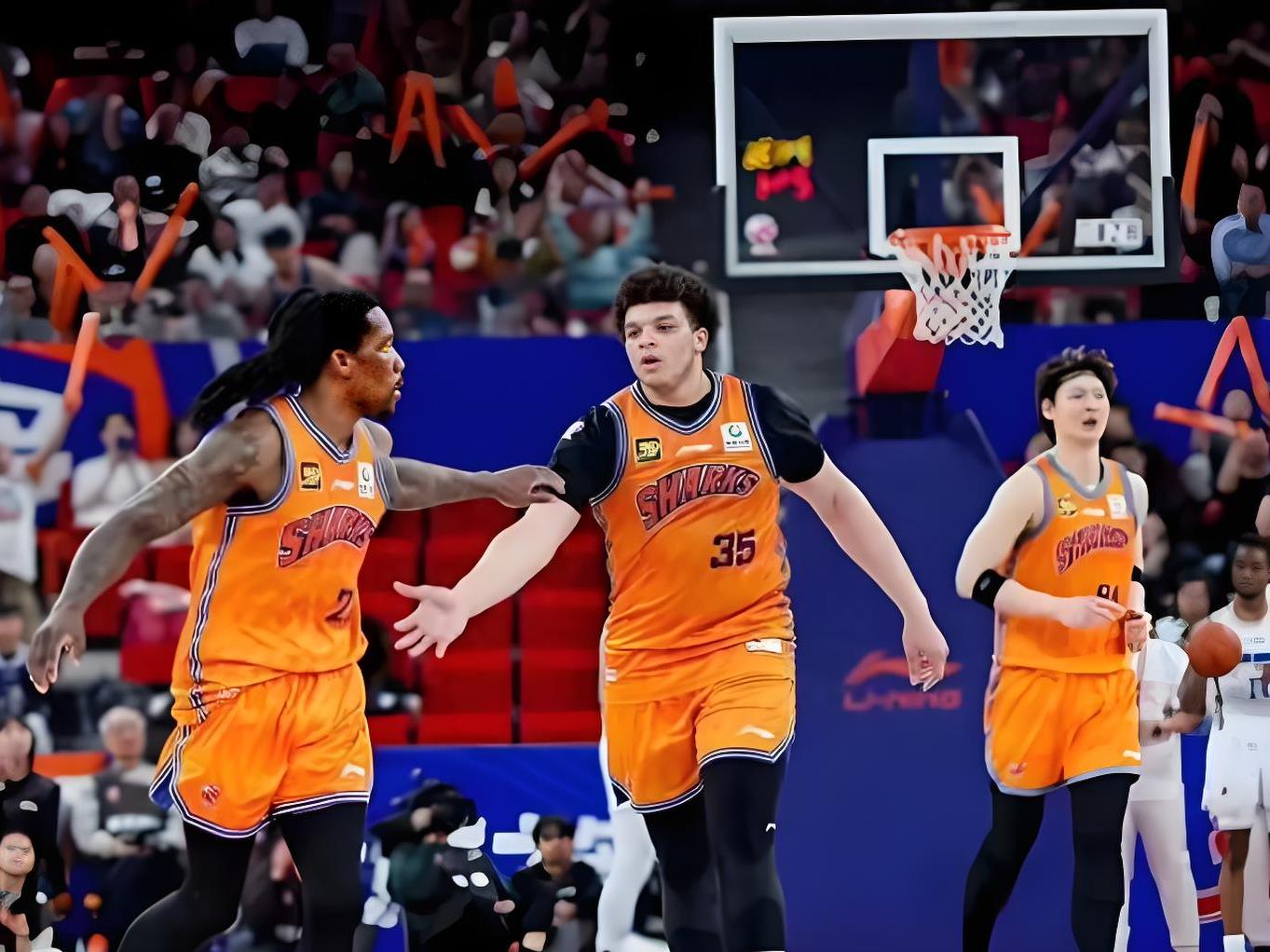 冲刺阶段欧篮联焦点战；广厦男篮单刀错失；管理层满意；训练强度明显提升的简单介绍