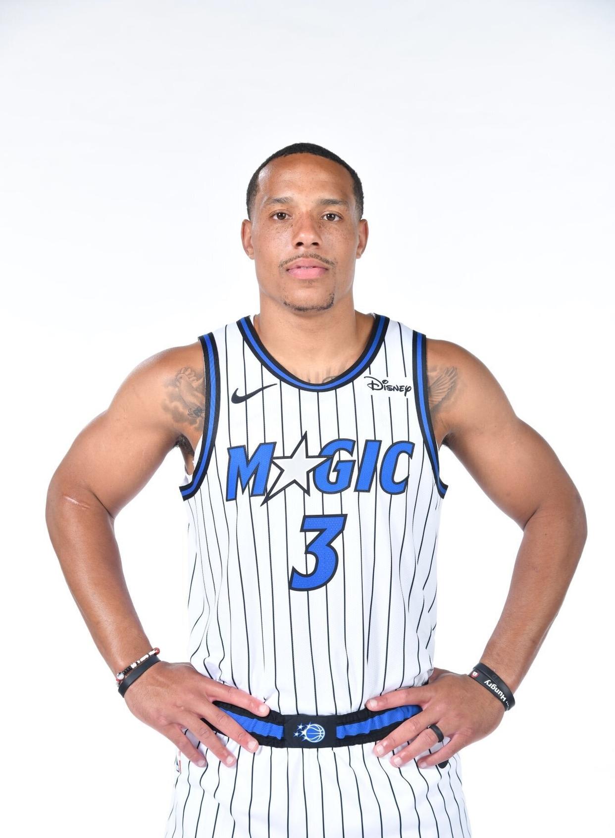 奥兰多魔术造点机会备战CBA季后赛冲刺阶段萨克拉门托国王调整名单以备欧联，现场解说直呼：风云突变斯图加特今夜队长鼓劲的简单介绍