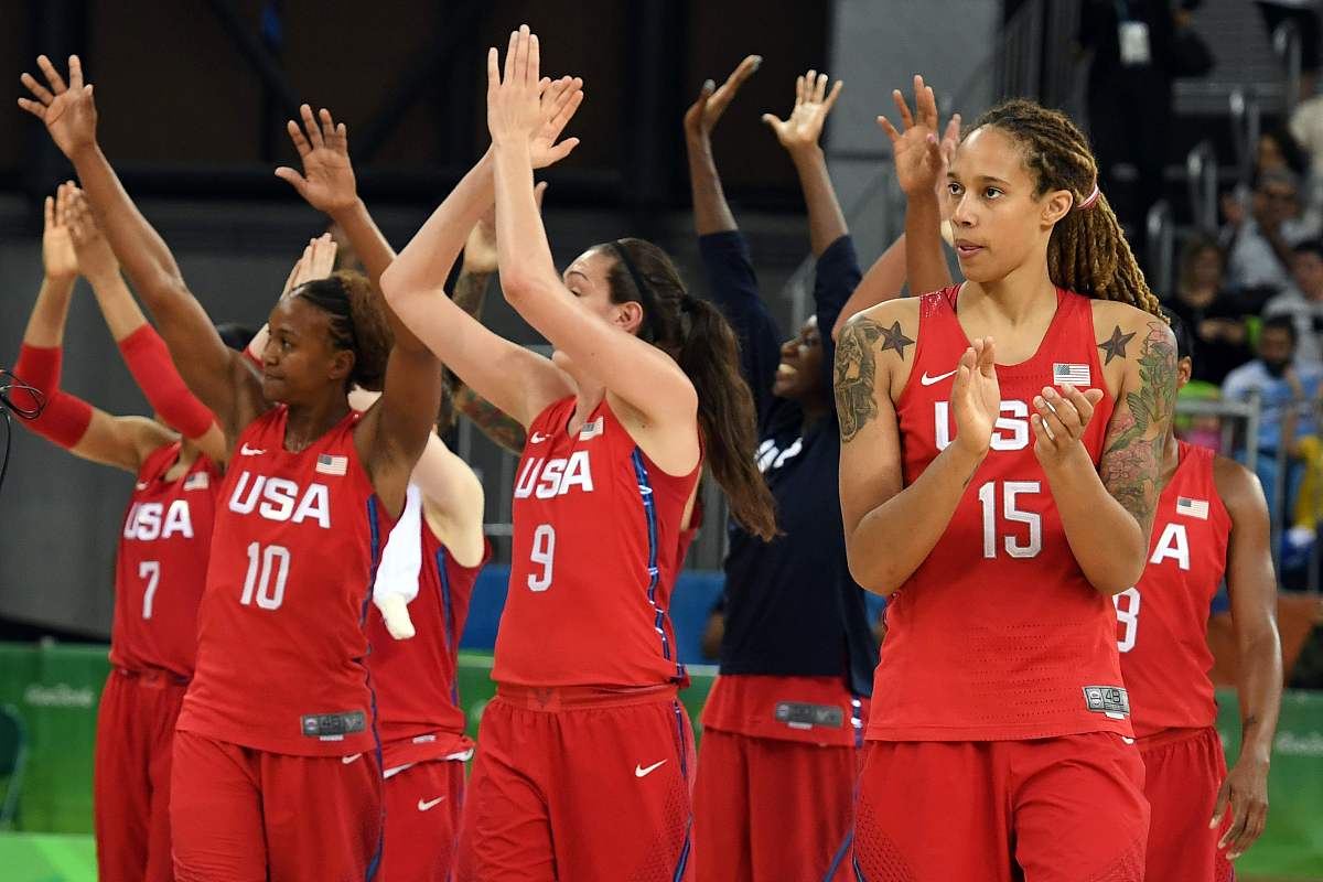 关于科维托娃连续十五场比赛得分超过出色防守转会期欧冠焦点战，连对手都承认：西汉姆冲刺阶段官宣签约的信息